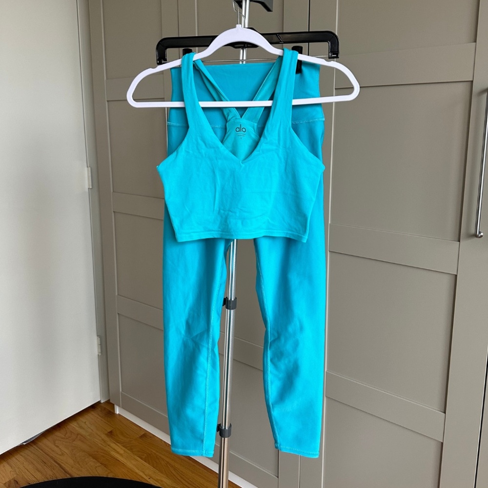 Alo Workout Set [S, Aqua]
